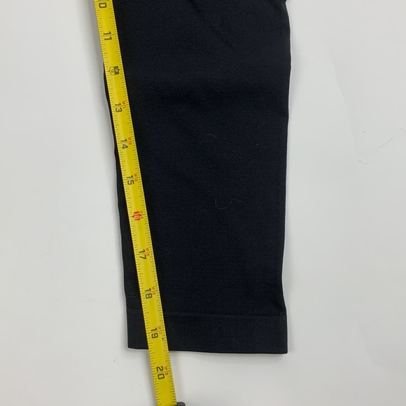 GYMSHARK Crop Capri Leggings Black Purple Secure waistband Stretchy Size Small - Picture 10 of 12